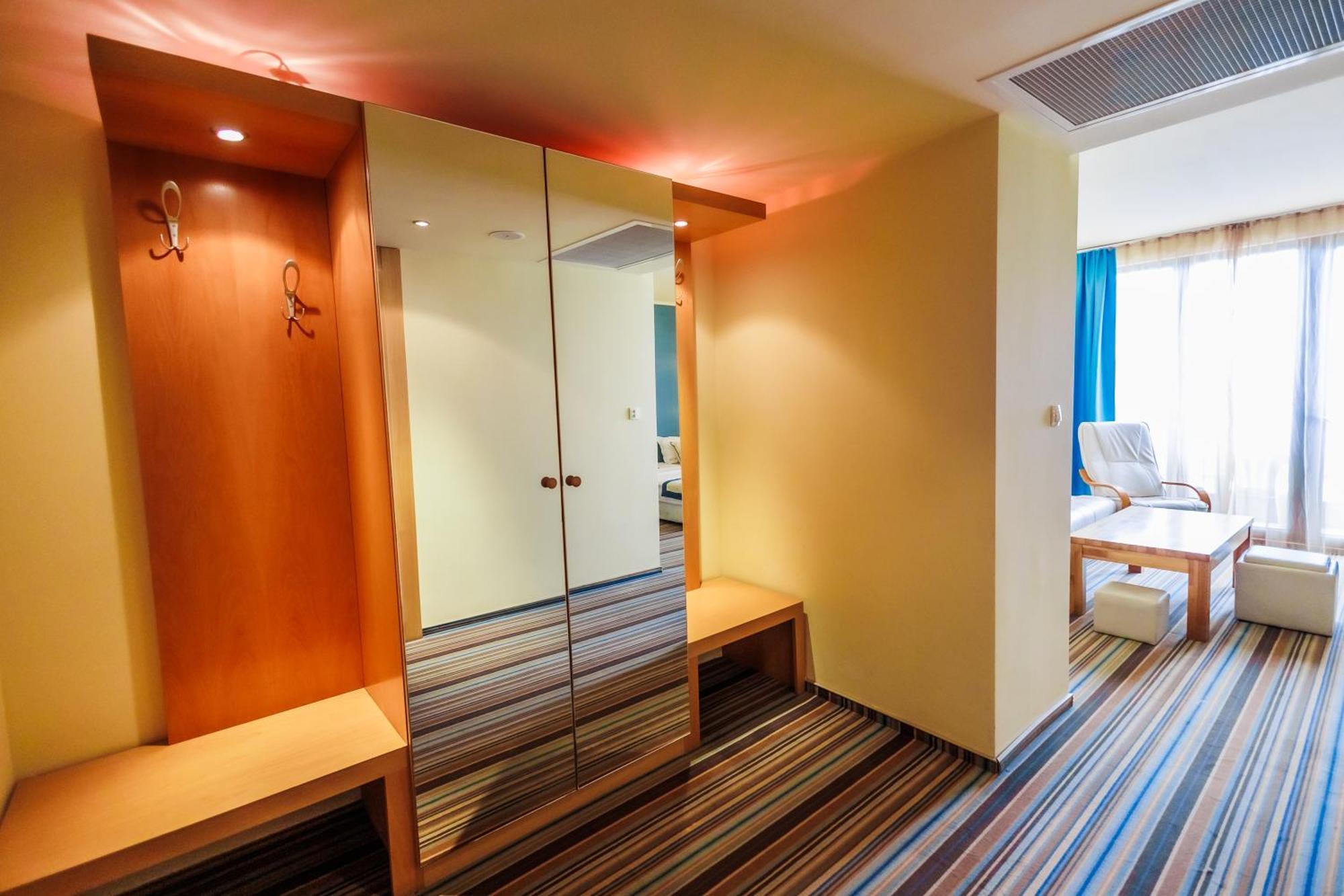 Mirage Hotel Несебир Екстер'єр фото